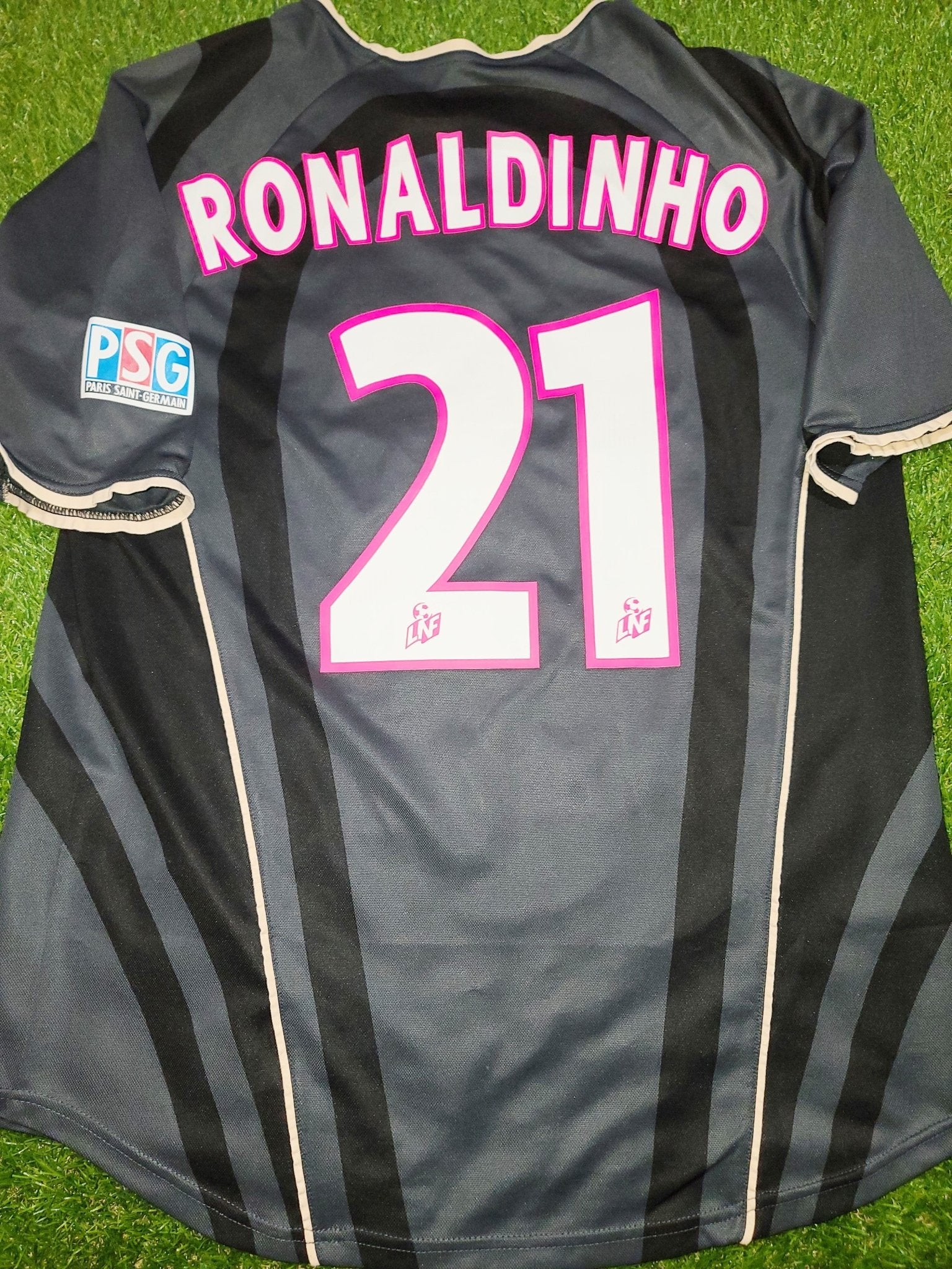 Ronaldinho PSG Paris Saint Germain 2001 2002 DEBUT SEASON Third
