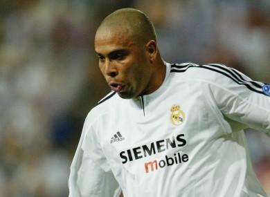 Ronaldo Real Madrid 2003 2004 UEFA Long Sleeve Jersey Shirt Camiseta L SKU# 913869 ASR001 foreversoccerjerseys