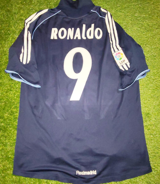 Ronaldo Real Madrid 2005 2006 Away Navy Jersey Shirt Camiseta L SKU# 109856 AP5002 foreversoccerjerseys