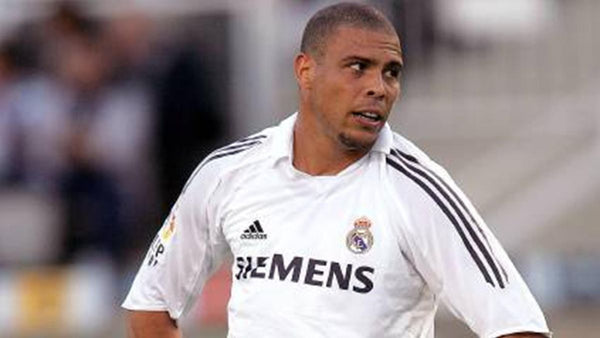 Ronaldo Real Madrid 2005 2006 Jersey Shirt Camiseta M SKU# 109879 APU002 foreversoccerjerseys