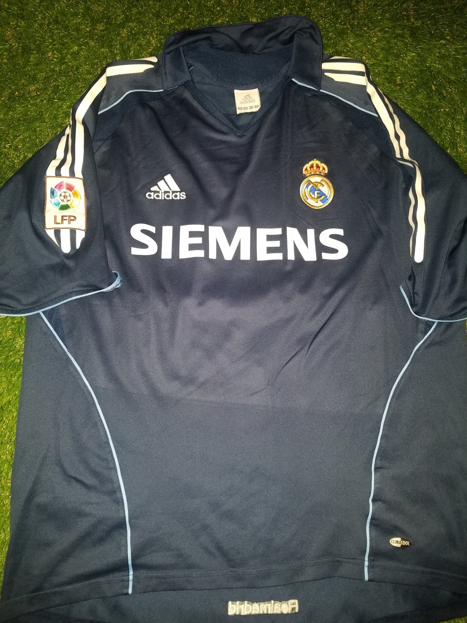 Zidane Real Madrid LAST SEASON 2005 2006 Away Navy Jersey Shirt Camiseta L SKU# 109856 AP5002 foreversoccerjerseys